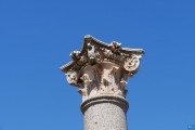 (Italiano) Dettaglio capitello in stile corinzio, villa romana imperiale di Nerone, Isola di Giannutri